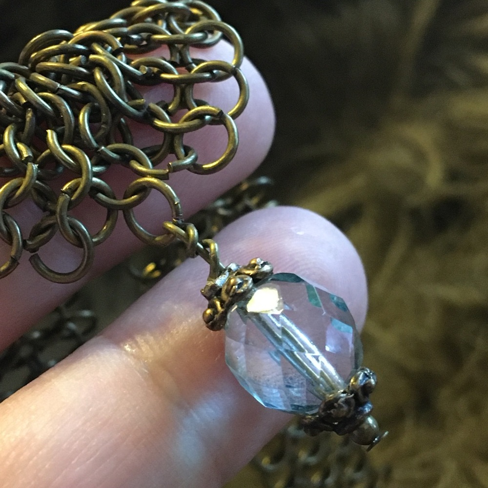 Vintage brass chain mesh antique blue glass choker - Picture 7 of 10